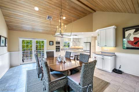 5438 Shearwater Dr, Sanibel FL - photo 6 of 35