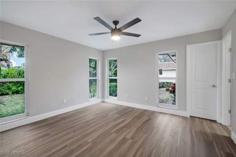 233 Yorkshire Ct, Naples FL - photo 11 of 12