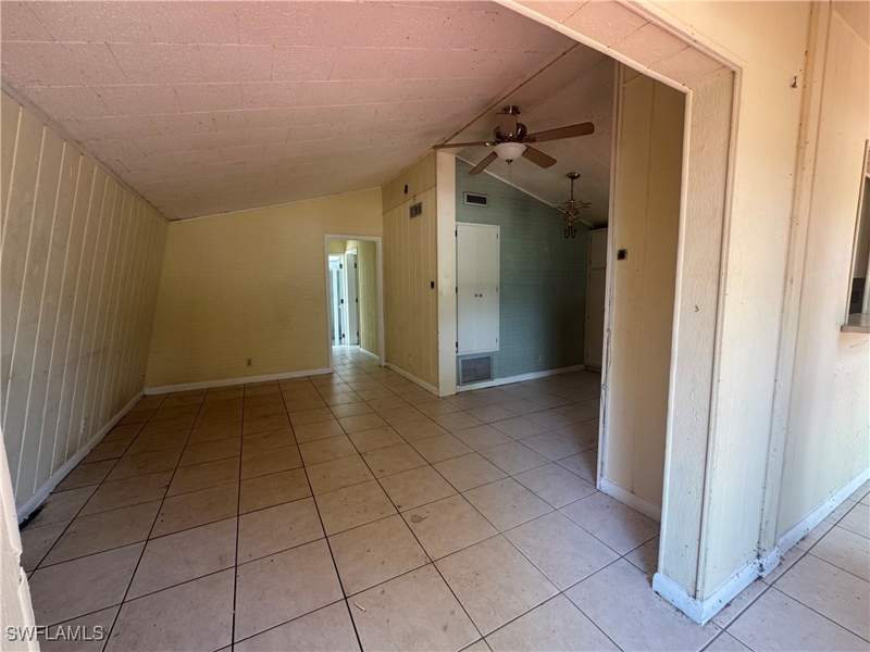 1 bedroom SingleFamilyResidence at 1349 Shawnee Ave, North Labelle, Labelle — photo 5