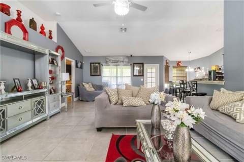 915 Alvin Ave, Lehigh Acres FL - photo 11 of 32
