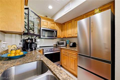 12740 Equestrian Cir 2901, Fort Myers FL - photo 8 of 36