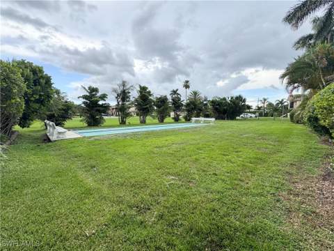 13150 Kings Point Dr 11C, Fort Myers FL - photo 12 of 14