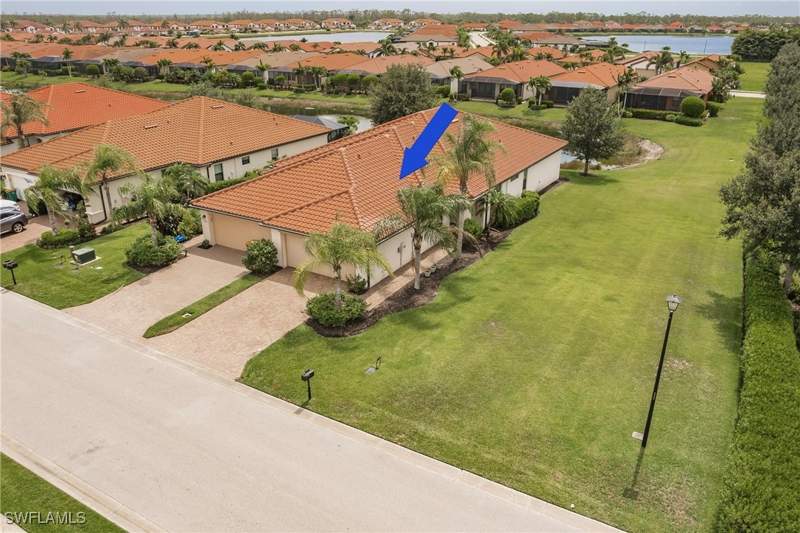 2 bedroom Attached at 1403 Oceania Dr S, Artesia, Naples — photo 5