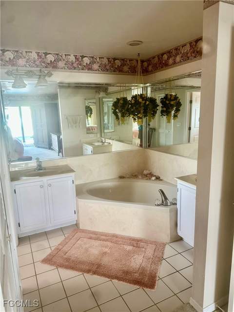 4101 SW 28th Pl, Cape Coral FL - photo 8 of 21