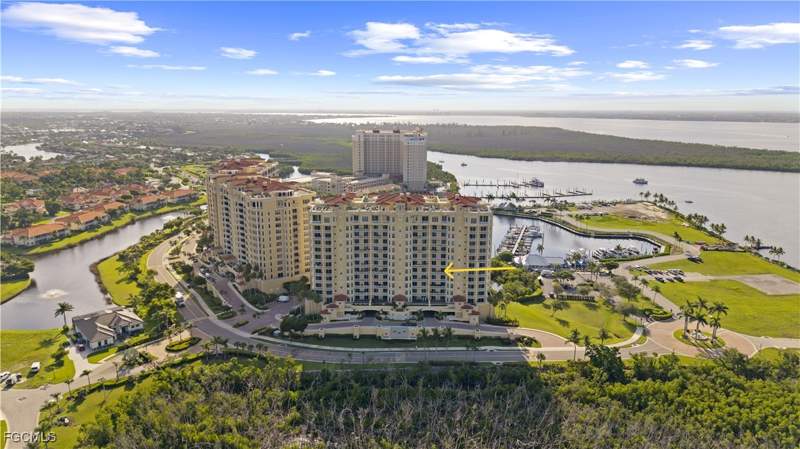 3 bedroom Condominium at 6081 Silver King Blvd 505, Tarpon Landings, Cape Coral — photo 2