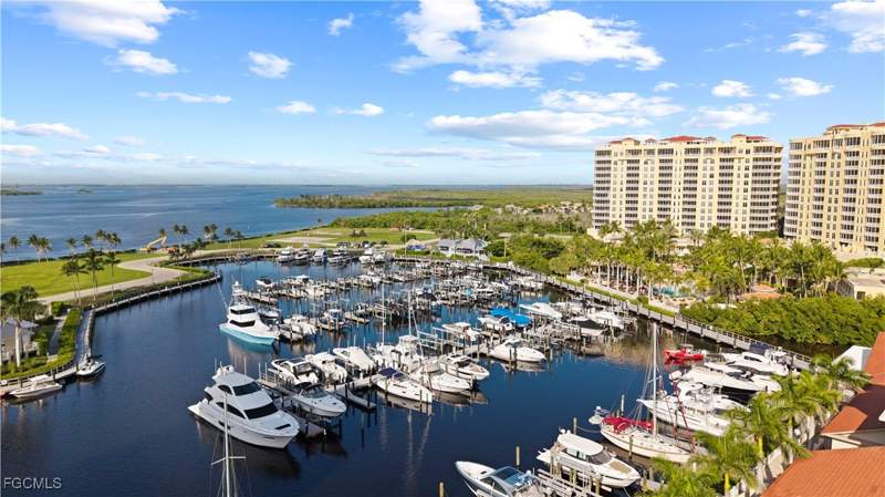 3 bedroom Condominium at 6081 Silver King Blvd 505, Tarpon Landings, Cape Coral — photo 4