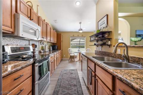 273 Justene Cir, Lehigh Acres FL - photo 14 of 41