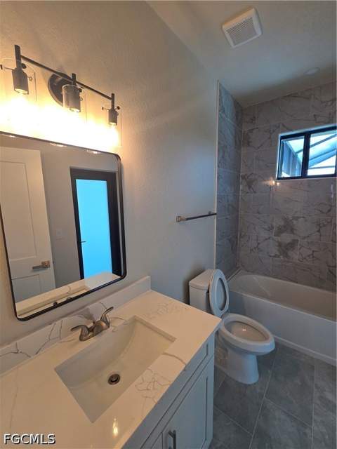 629 NW 28th Ter, Cape Coral FL - photo 6 of 15