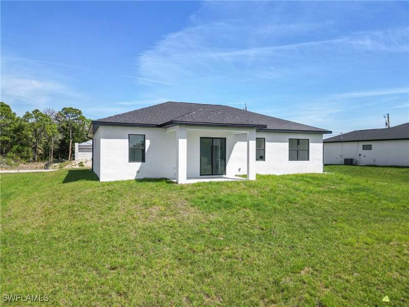 3 bedroom SingleFamilyResidence at 2814 44th St W, Lehigh Acres, Lehigh Acres — photo 2