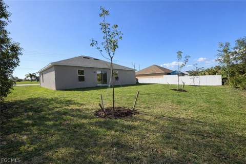2625 NE 7th Pl, Cape Coral FL - photo 8 of 11