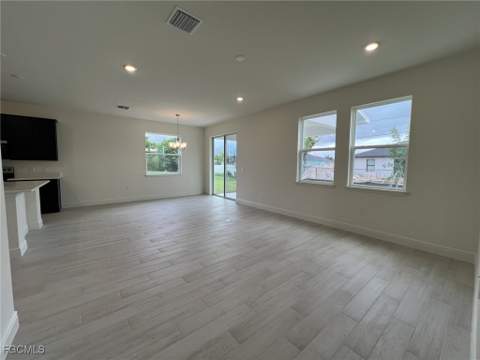 314 NE 23rd Ter, Cape Coral FL - photo 11 of 25