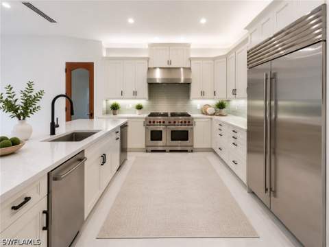 1160 8th St S, Naples FL - photo 13 of 31