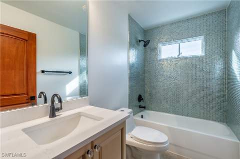 1160 8th St S, Naples FL - photo 22 of 31