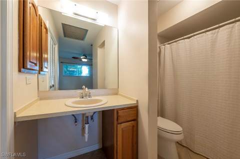 1006 Pine Isle Ln 1006, Naples FL - photo 11 of 16