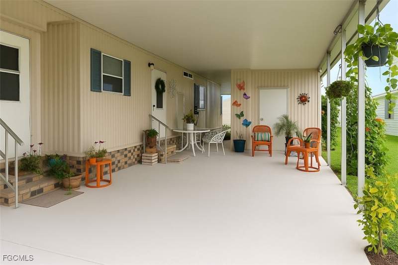 2 bedroom ManufacturedHome at 3153 Orchard Dr, Lake Arrowhead Mob Village, North Fort Myers — photo 3