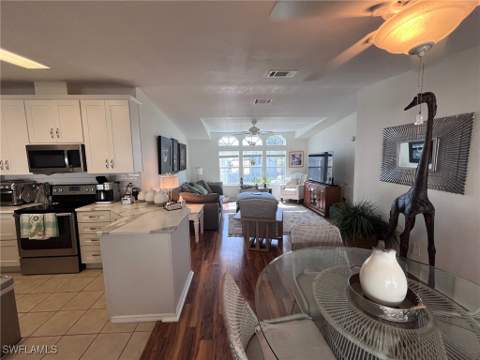 65 Turquoise Ave 65T, Naples FL - photo 10 of 34