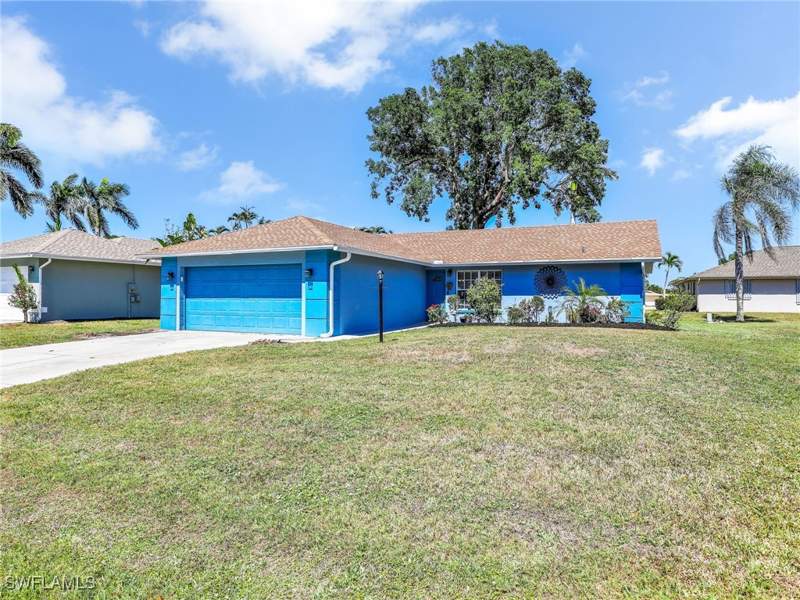 3 bedroom SingleFamilyResidence at 4829 Molokai Dr 12, Shenandoah Estates, Naples — photo 4