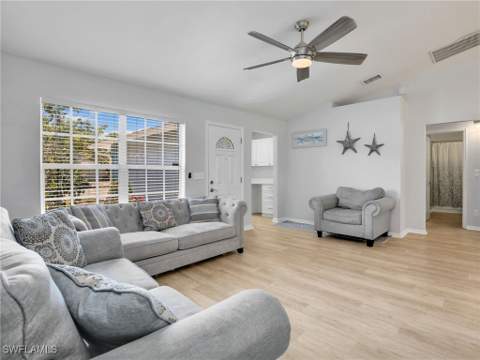 4829 Molokai Dr 12, Naples FL - photo 8 of 33