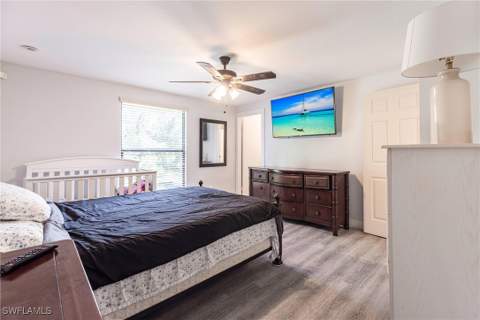 2345 Outrigger Ln, Naples FL - photo 13 of 40