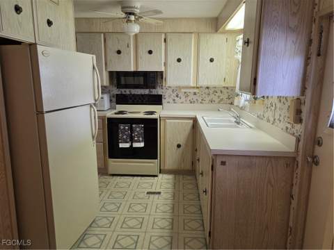 963 Idle Way Dr, North Fort Myers FL - photo 7 of 44