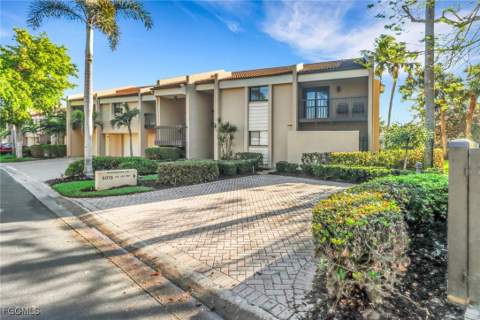 5015 Harbortown Ln 104, Fort Myers FL - photo 11 of 40