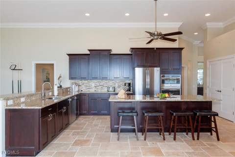 4902 SW 5th Pl, Cape Coral FL - photo 12 of 31