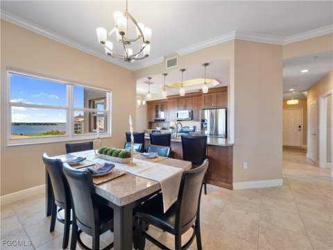14819 Laguna Dr 703, Fort Myers FL - photo 15 of 47