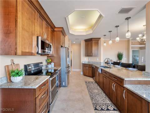 14819 Laguna Dr 703, Fort Myers FL - photo 23 of 47