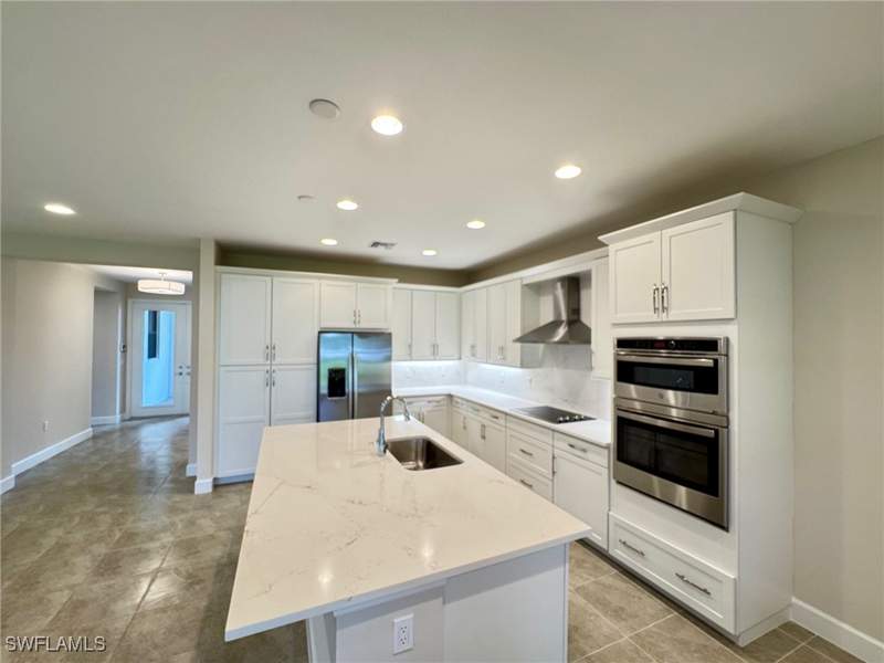 3 bedroom SingleFamilyResidence at 14491 Cumbria Ct, Valencia Harbor, Fort Myers — photo 5