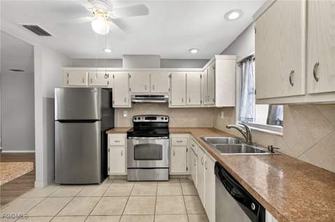 536 Pangola Dr, North Fort Myers FL - photo 13 of 33