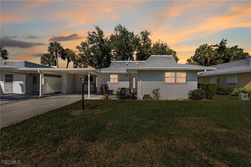 2 bedroom Attached at 536 Pangola Dr, Tropic Terrace Gardens Condo, North Fort Myers — photo 3