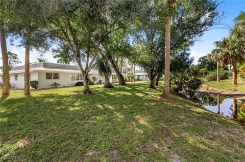 536 Pangola Dr, North Fort Myers FL - photo 6 of 33