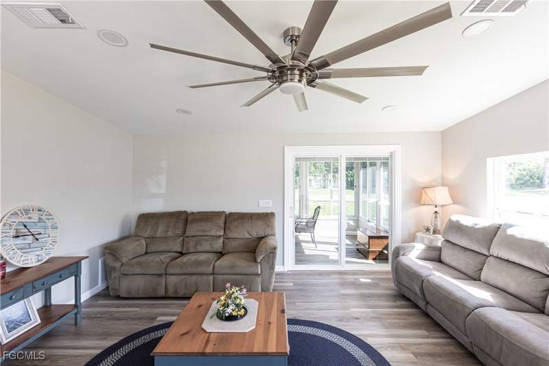 2 bedroom ManufacturedHome at 19867 Eagle Trace Ct, Pine Lakes Country Club, North Fort Myers — photo 5