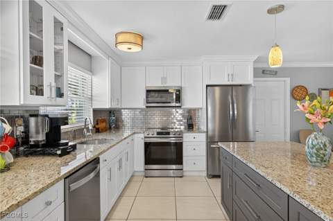 138 SE 40th St, Cape Coral FL - photo 14 of 40