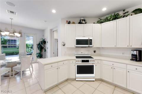 5609 Harbour Cir, Cape Coral FL - photo 16 of 50