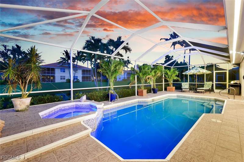 3 bedroom SingleFamilyResidence at 5609 Harbour Cir, Cape Harbour, Cape Coral — photo 3