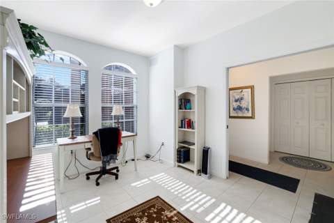 10049 Heather Ln 101, Naples FL - photo 24 of 28
