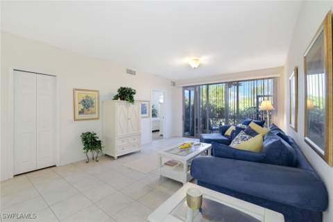 10049 Heather Ln 101, Naples FL - photo 7 of 28