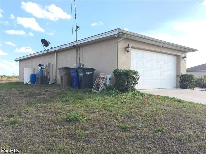 3 bedroom SingleFamilyResidence at 5231 Centennial Blvd, Lehigh Acres, Lehigh Acres — photo 2