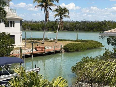 6014 Cypress Ln, Bonita Springs FL - photo 8 of 32