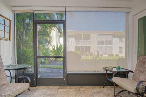 5445 Peppertree Dr 9, Fort Myers FL - photo 10 of 30