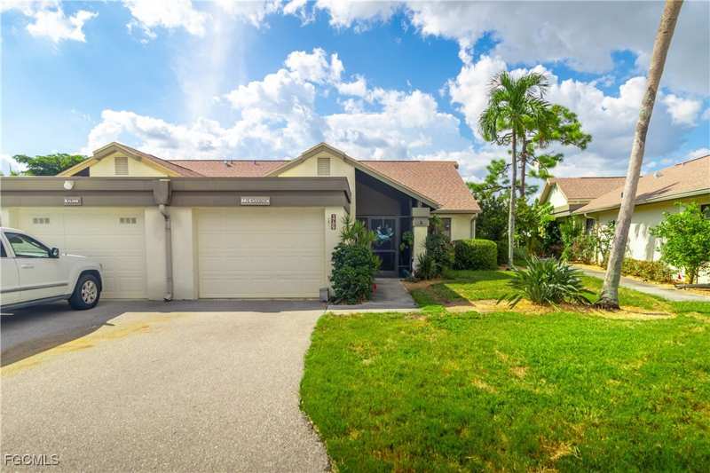 2 bedroom Attached at 1709 Bent Tree Cir, Seven Lakes, Fort Myers — photo 1