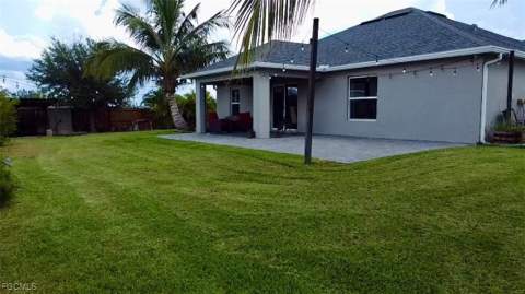 1511 NE 13th St, Cape Coral FL - photo 13 of 35