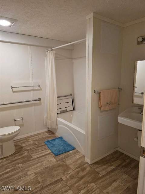 8385 Marx Dr, North Fort Myers FL - photo 11 of 18