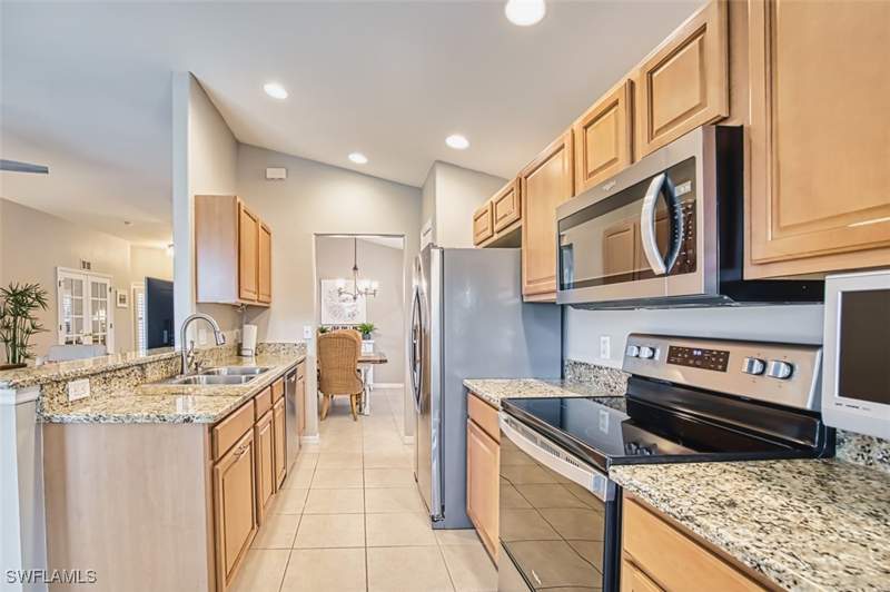 3 bedroom SingleFamilyResidence at 9919 Horse Creek Rd, Hidden Cove, Fort Myers — photo 3