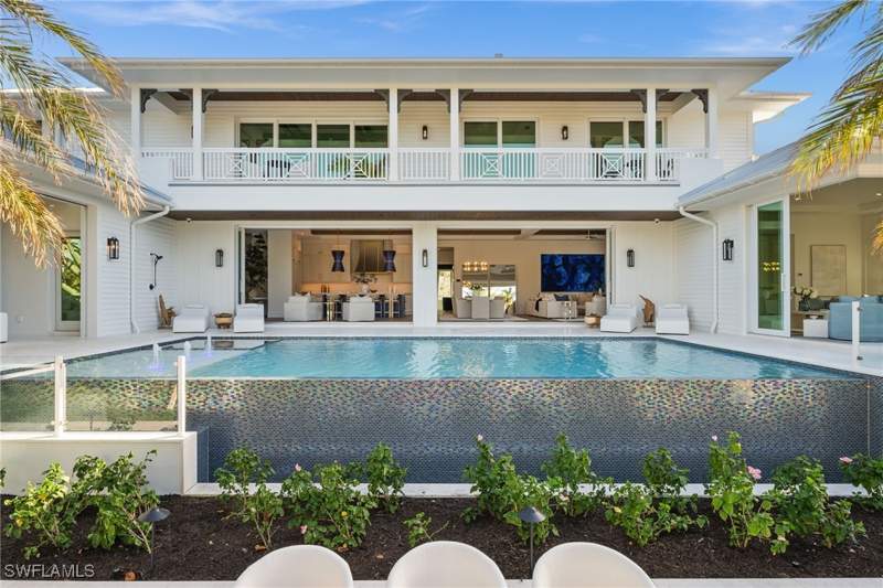 5 bedroom SingleFamilyResidence at 506 Neapolitan Ln, Park Shore, Naples — photo 3