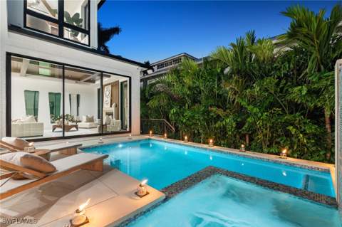 273 10th Ave S, Naples FL - photo 12 of 13