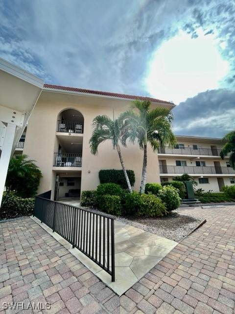 9 High Point Cir N 305, Naples FL - photo 13 of 22