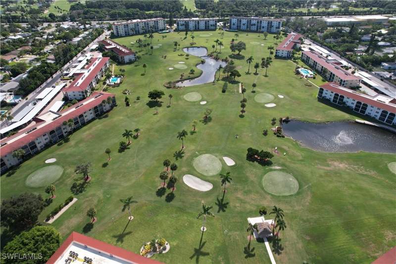 2 bedroom Condominium at 9 High Point Cir N 305, High Point Country Club, Naples — photo 2