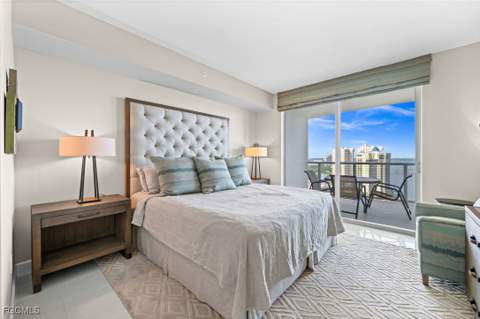 3000 Oasis Grand Blvd 2402, Fort Myers FL - photo 16 of 36
